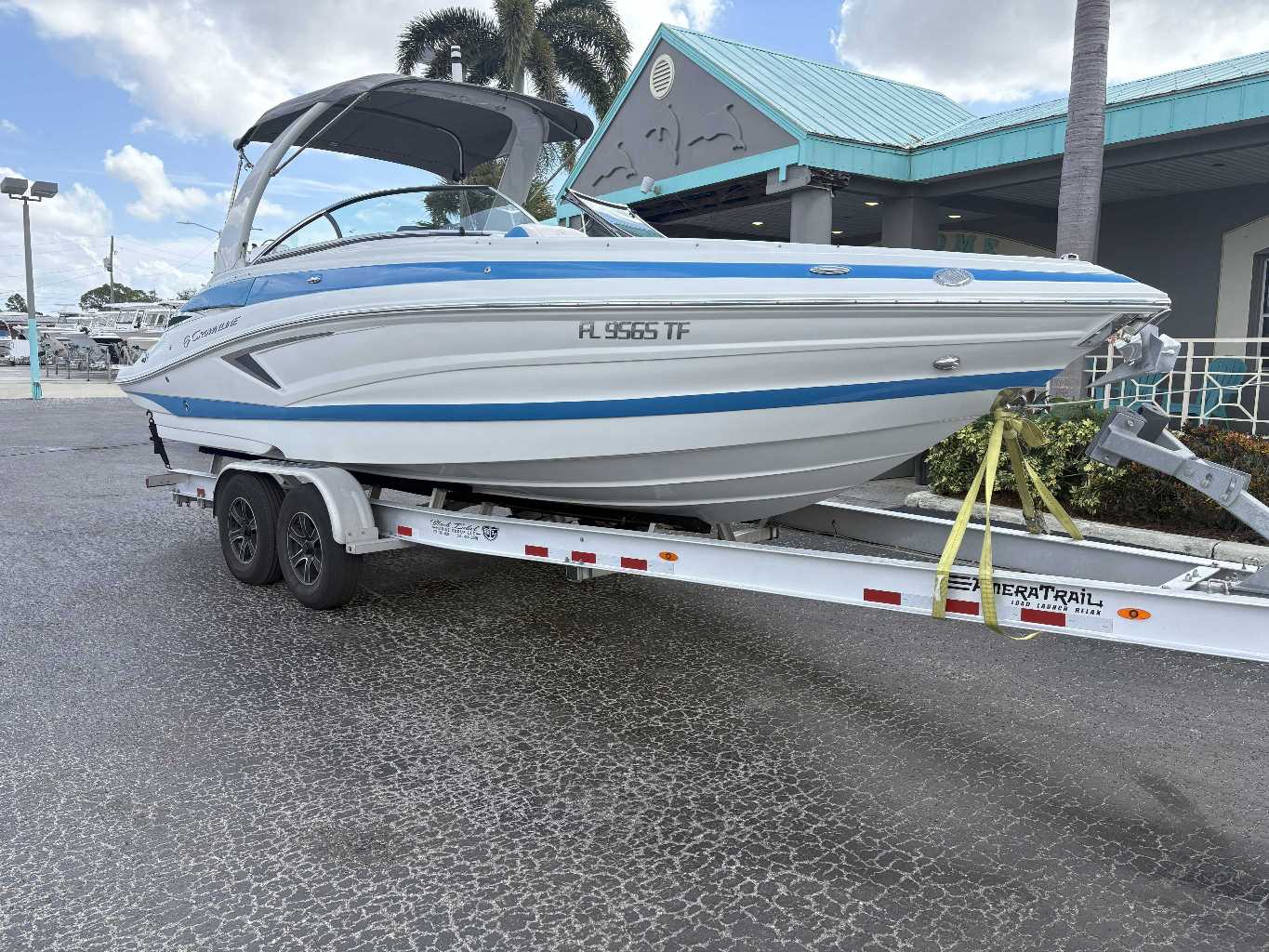 2022 Crownline 270 XSS - Image 1