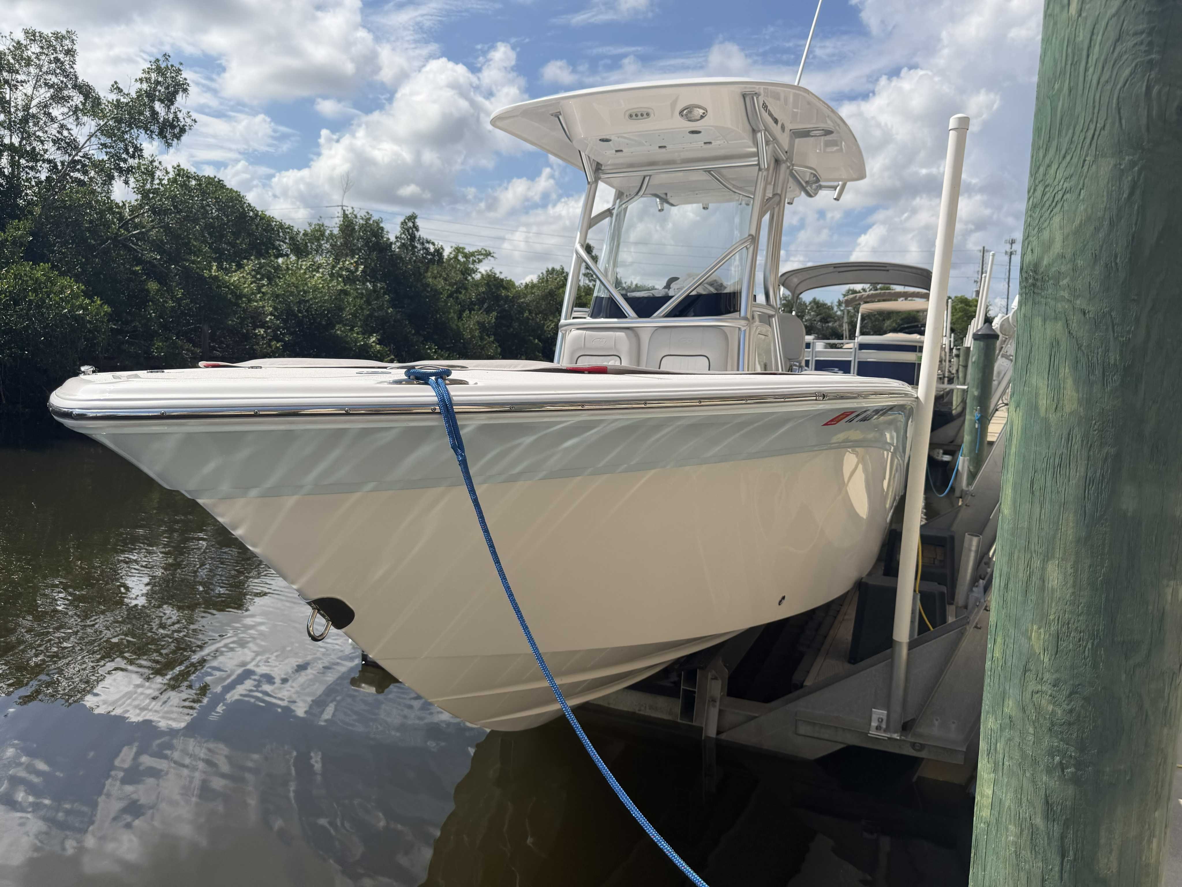 2023 Seafox 228 Commander - Image 1