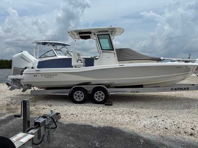 2022 Caymas 28 Twin - Image 1