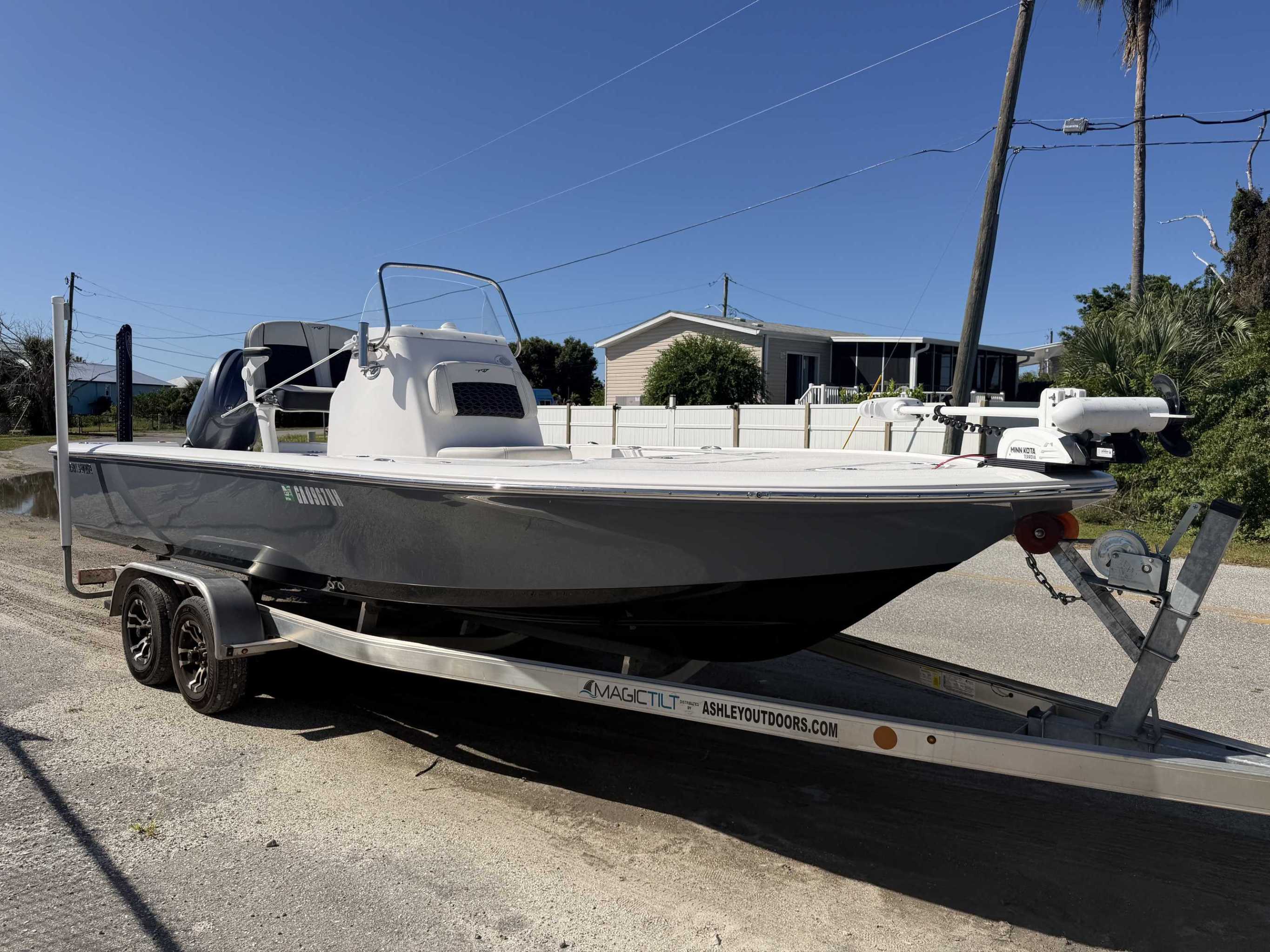 2024 Tidewater 2110 Bay Max - Image 1