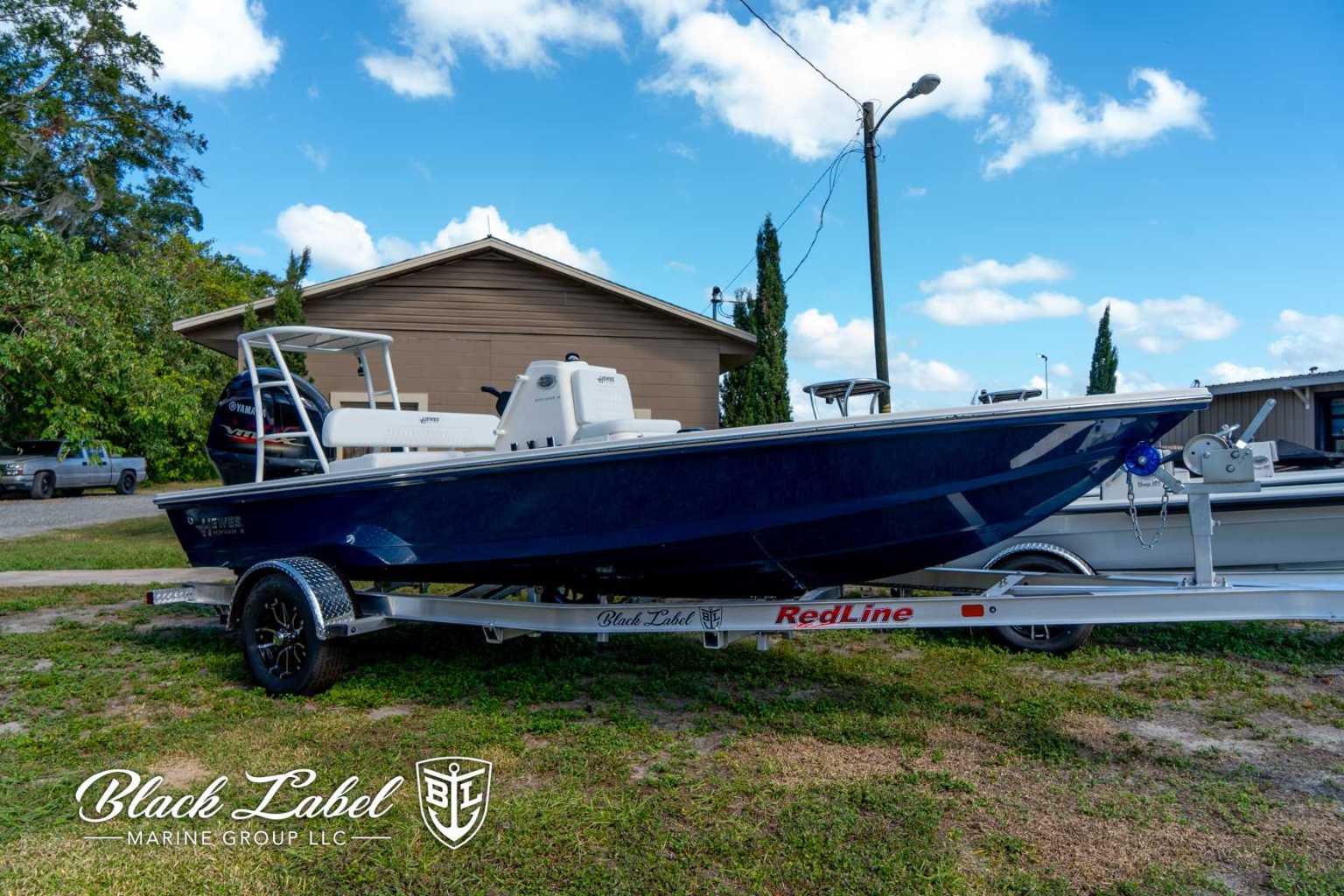 2025 Hewes 18 Redfisher - Image 1