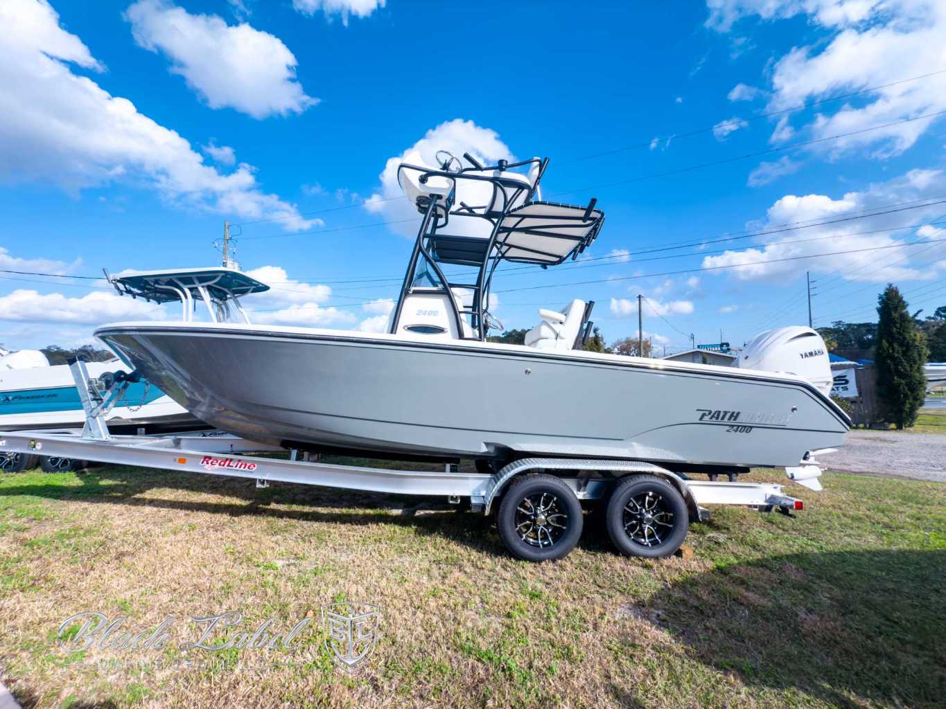 2025 Pathfinder Open 2400 - Image 1