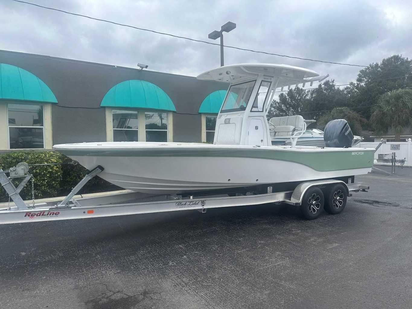 2024 Sea Fox 251 BayFox Center Console - Image 1