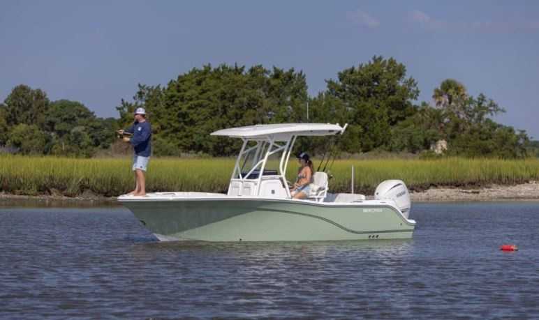 2025 Sea Fox 228 Commander - Image 1