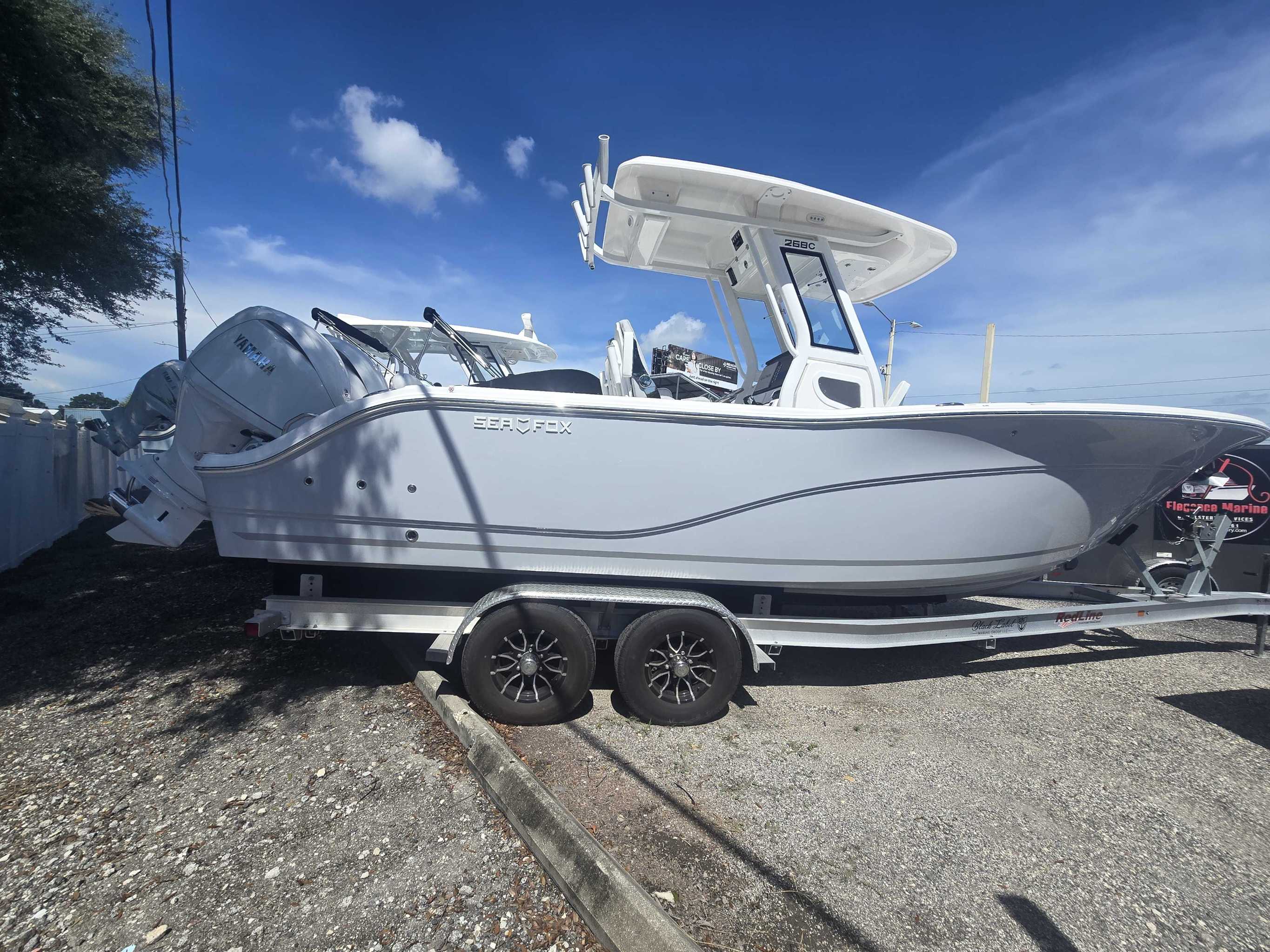 2027 Sea Fox 268 Commander - Image 1