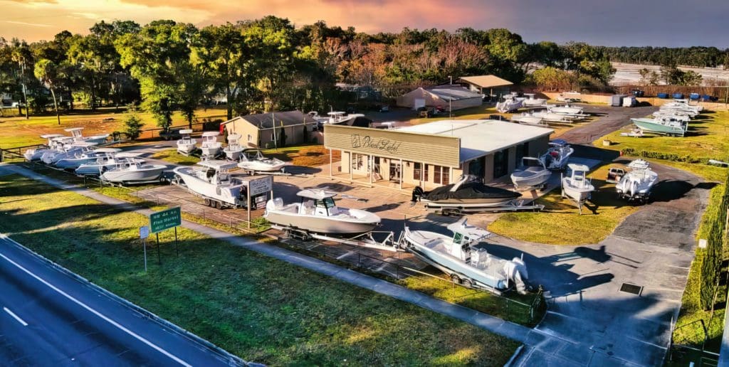 Boat-dealers-in-ocala-florda-new-boat-from-black-label-storefront