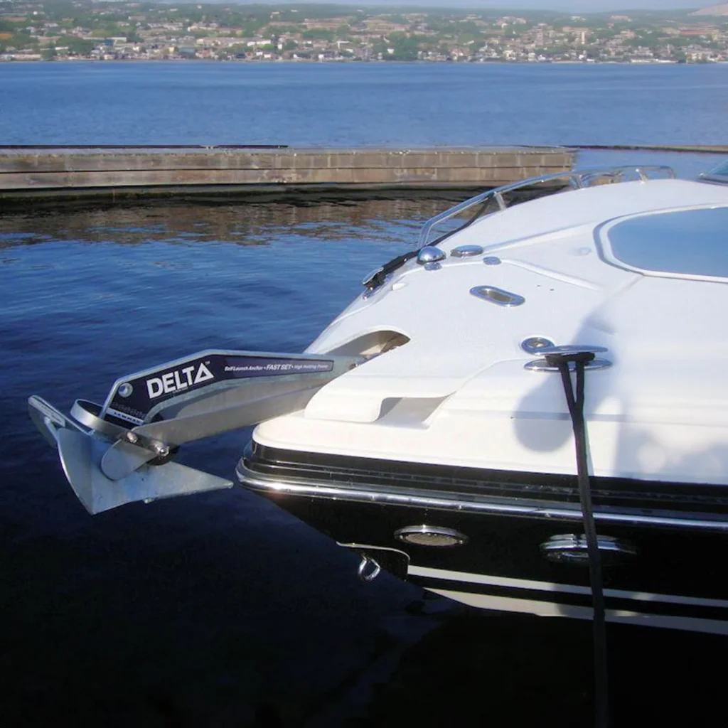 delta-style-anchor-on-bow-of-cabin-cruiser-boat