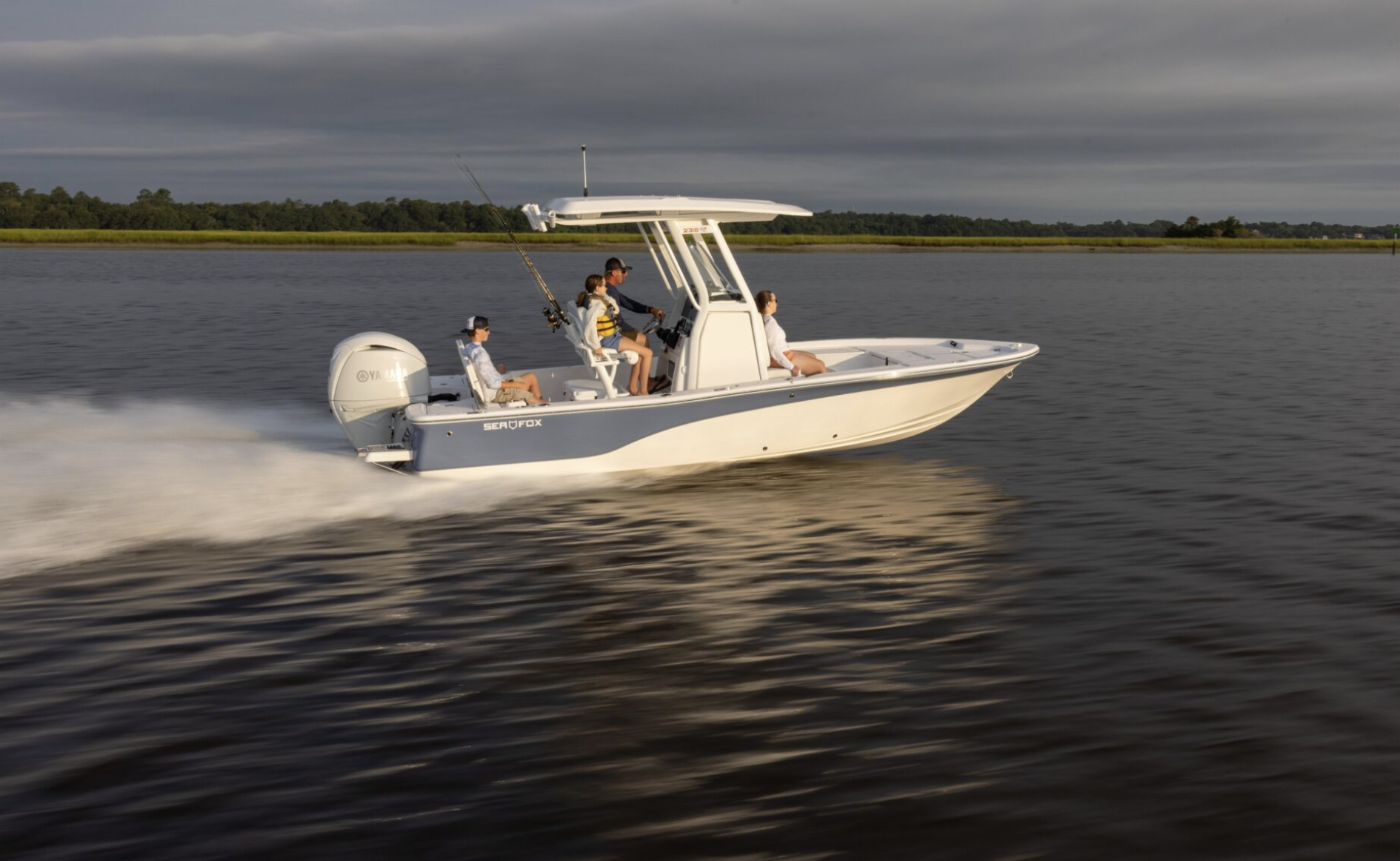 Sea Fox 231 Bay Fox Center Console